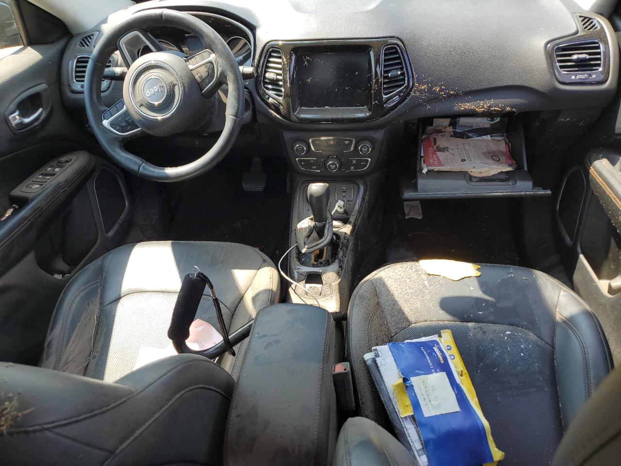 3C4NJDCB6KT639738 2019 Jeep Compass Limited