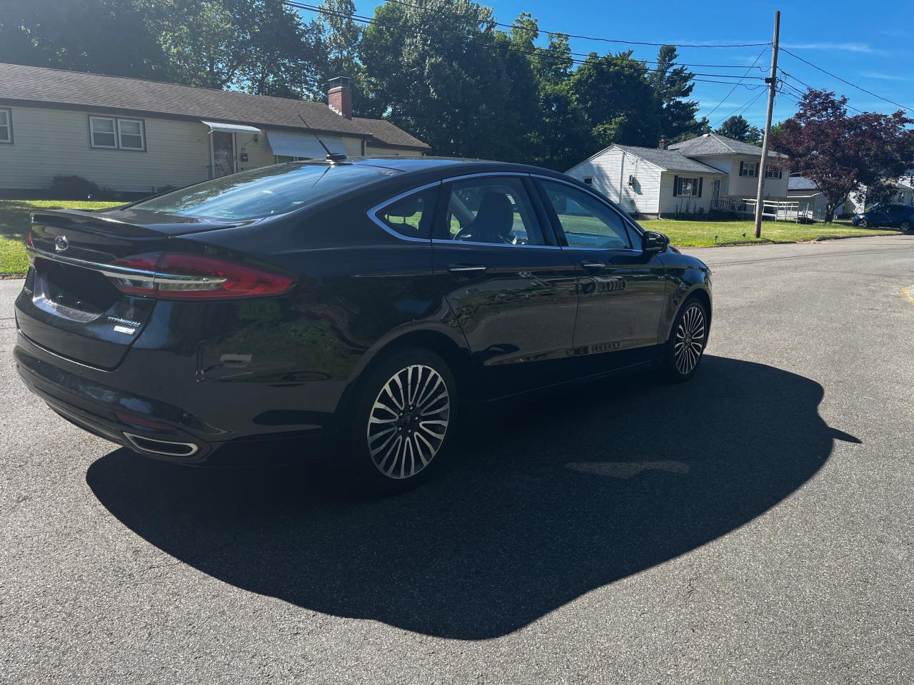 2018 Ford Fusion Titanium/Platinum vin: 3FA6P0D92JR155882