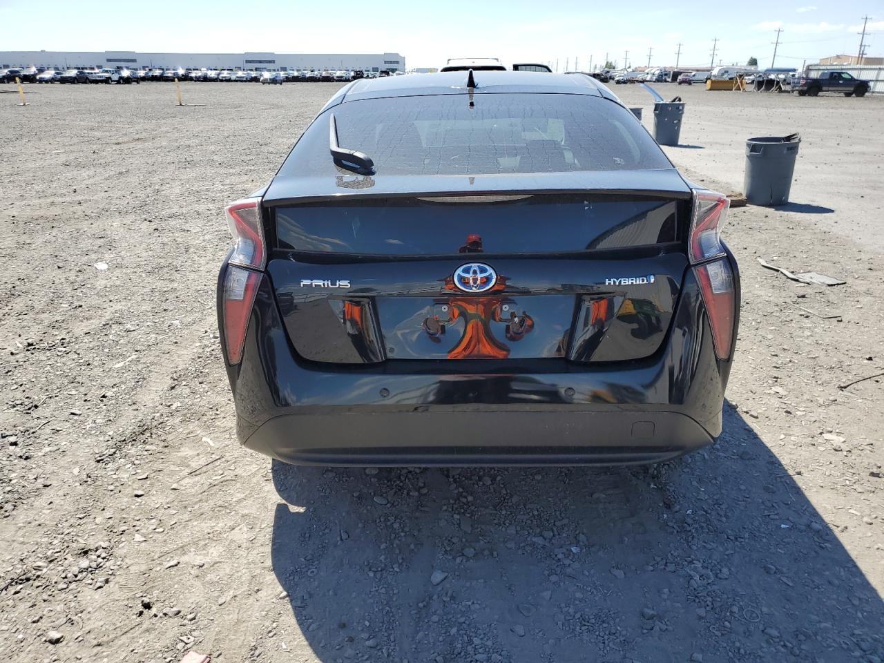 2018 Toyota Prius vin: JTDKARFU3J3059712