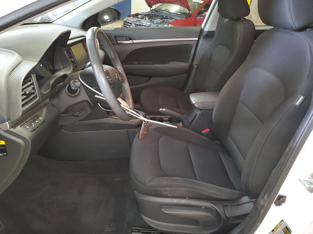5NPD84LF1KH422138 2019 Hyundai Elantra Sel