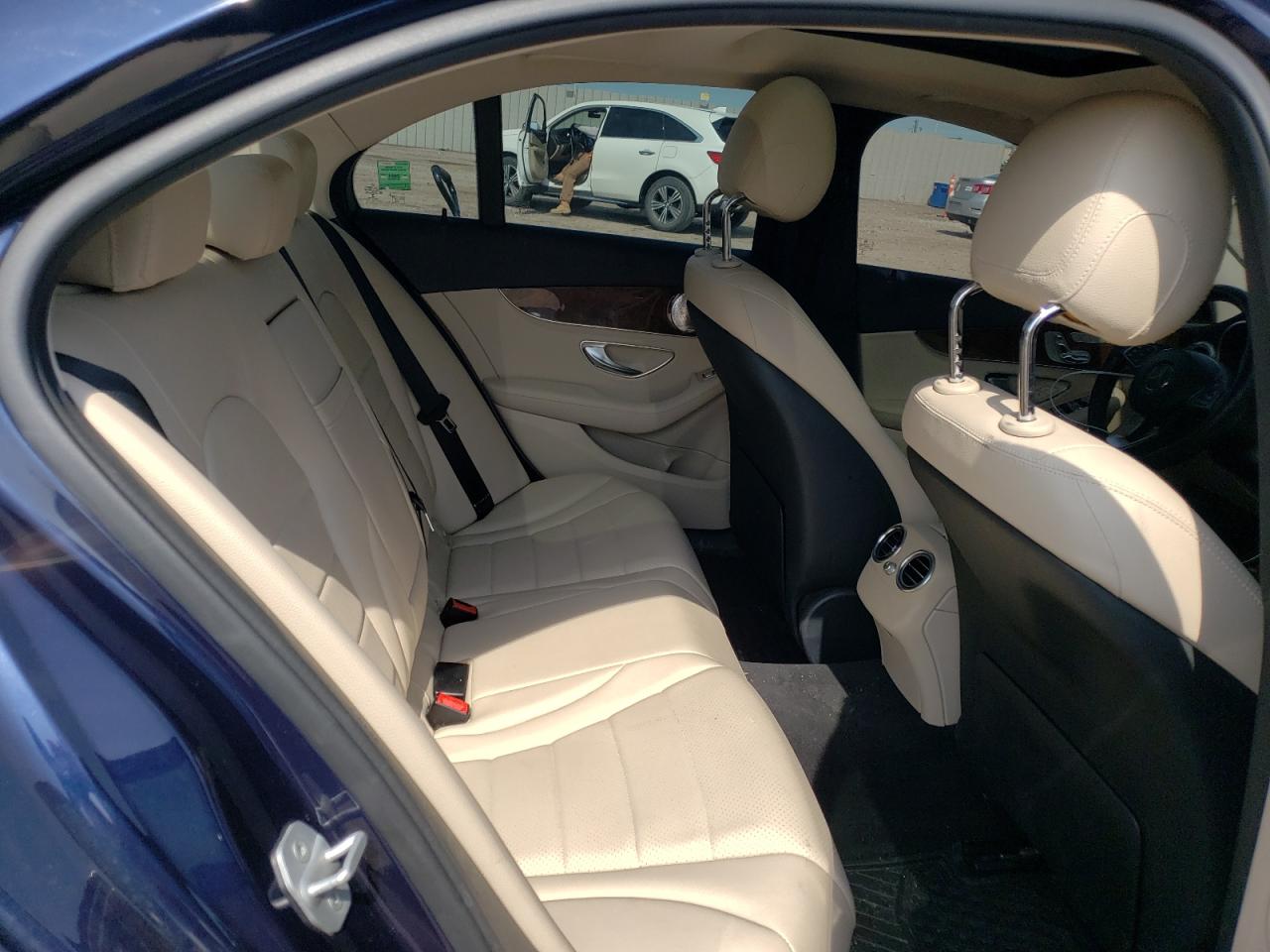 55SWF4KBXGU147371 2016 Mercedes-Benz C 300 4Matic