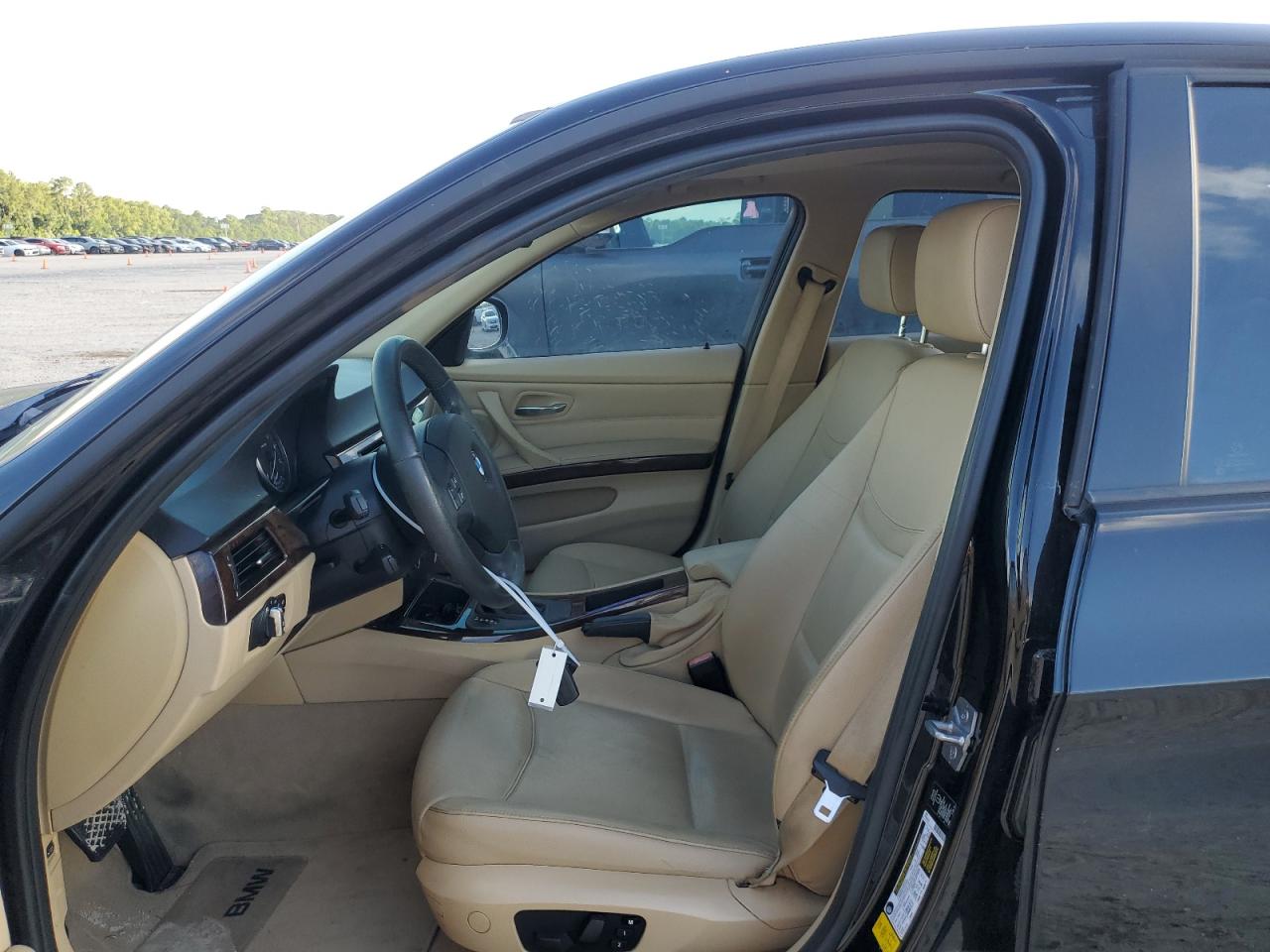 WBAPH7C59BA801950 2011 BMW 328 I