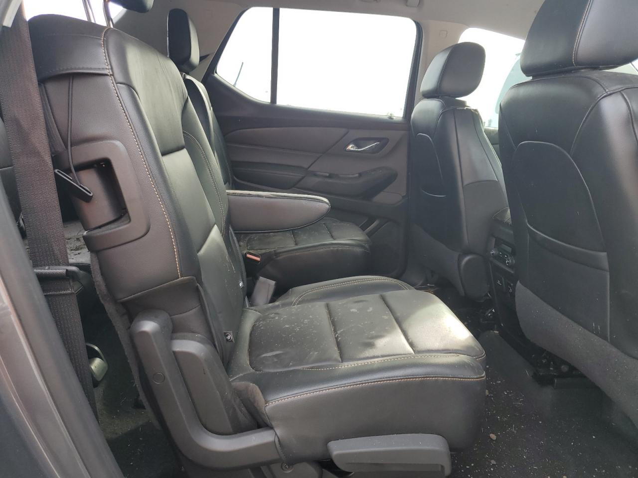 1GNERHKW9JJ106803 2018 Chevrolet Traverse Lt