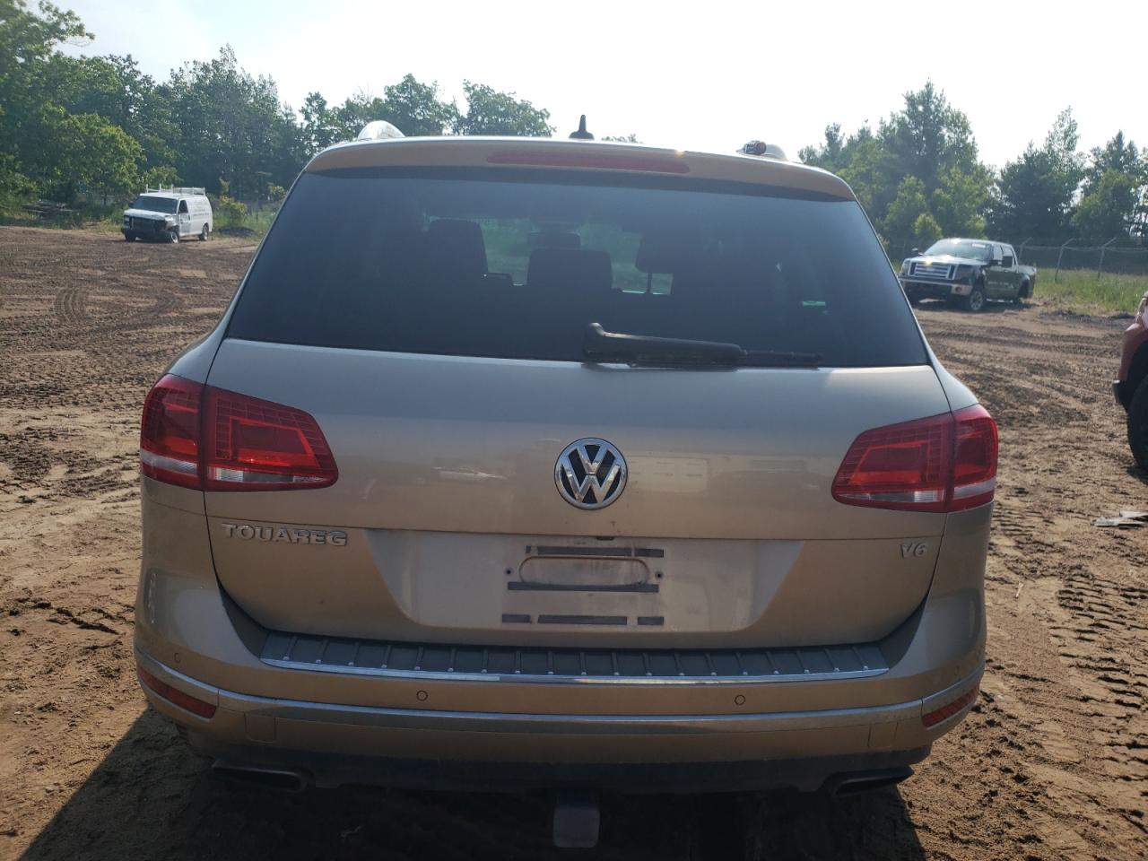 WVGEF9BP8GD004525 2016 Volkswagen Touareg Sport