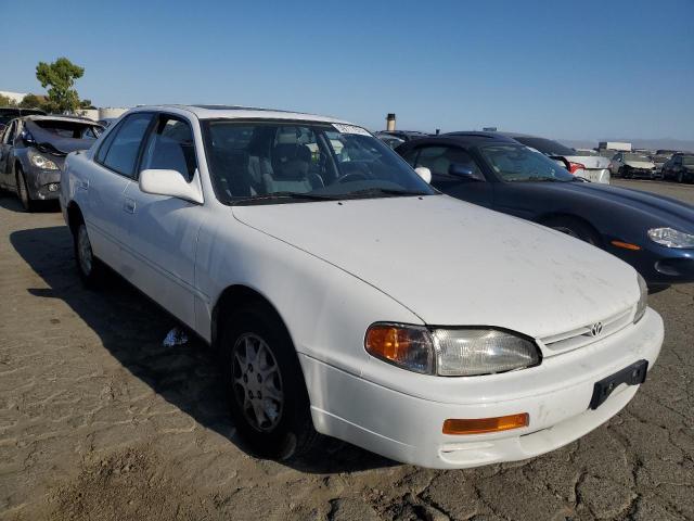 1995 Toyota Camry - Image 4