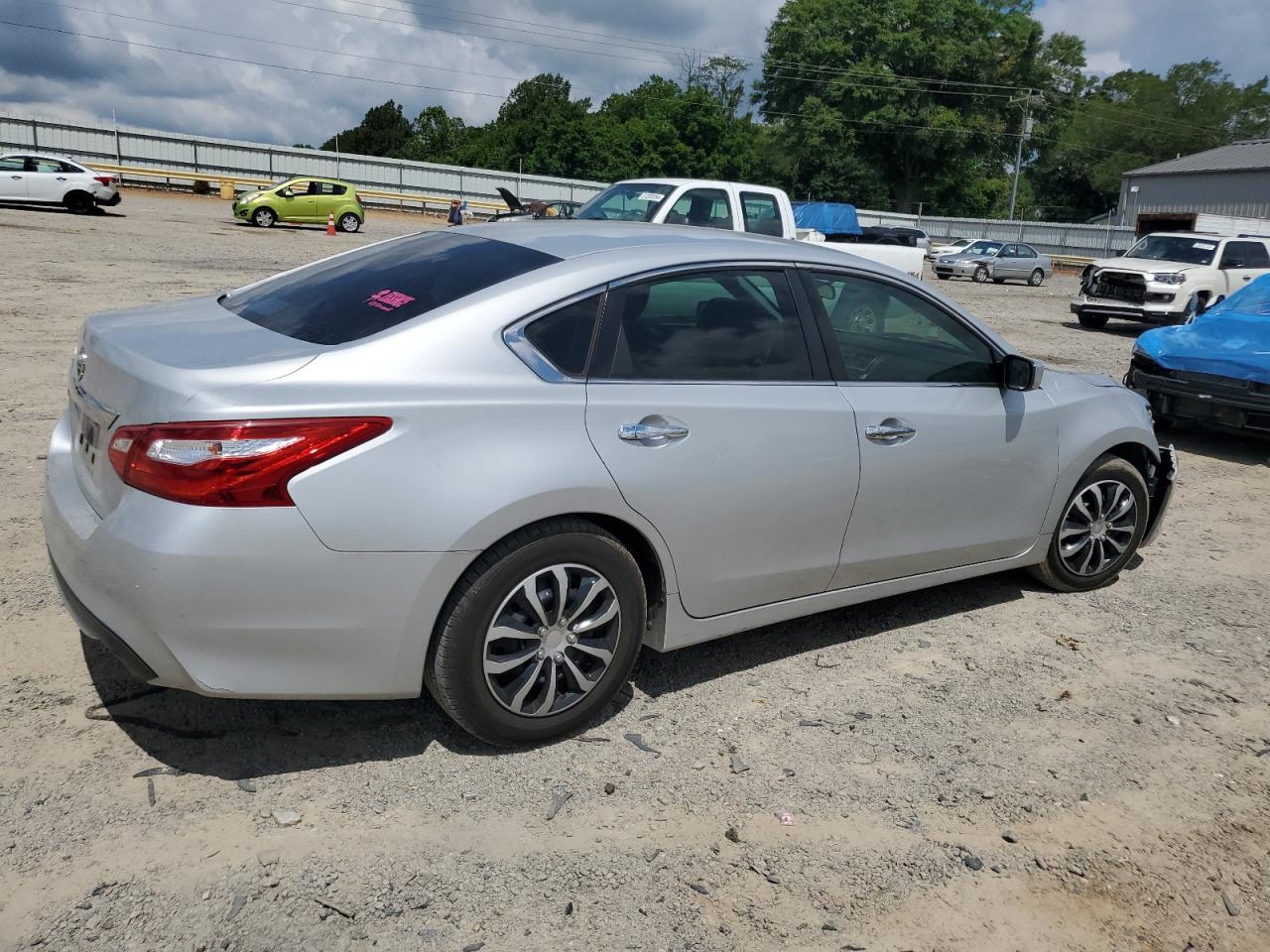 1N4AL3AP7GN356084 2016 Nissan Altima 2.5