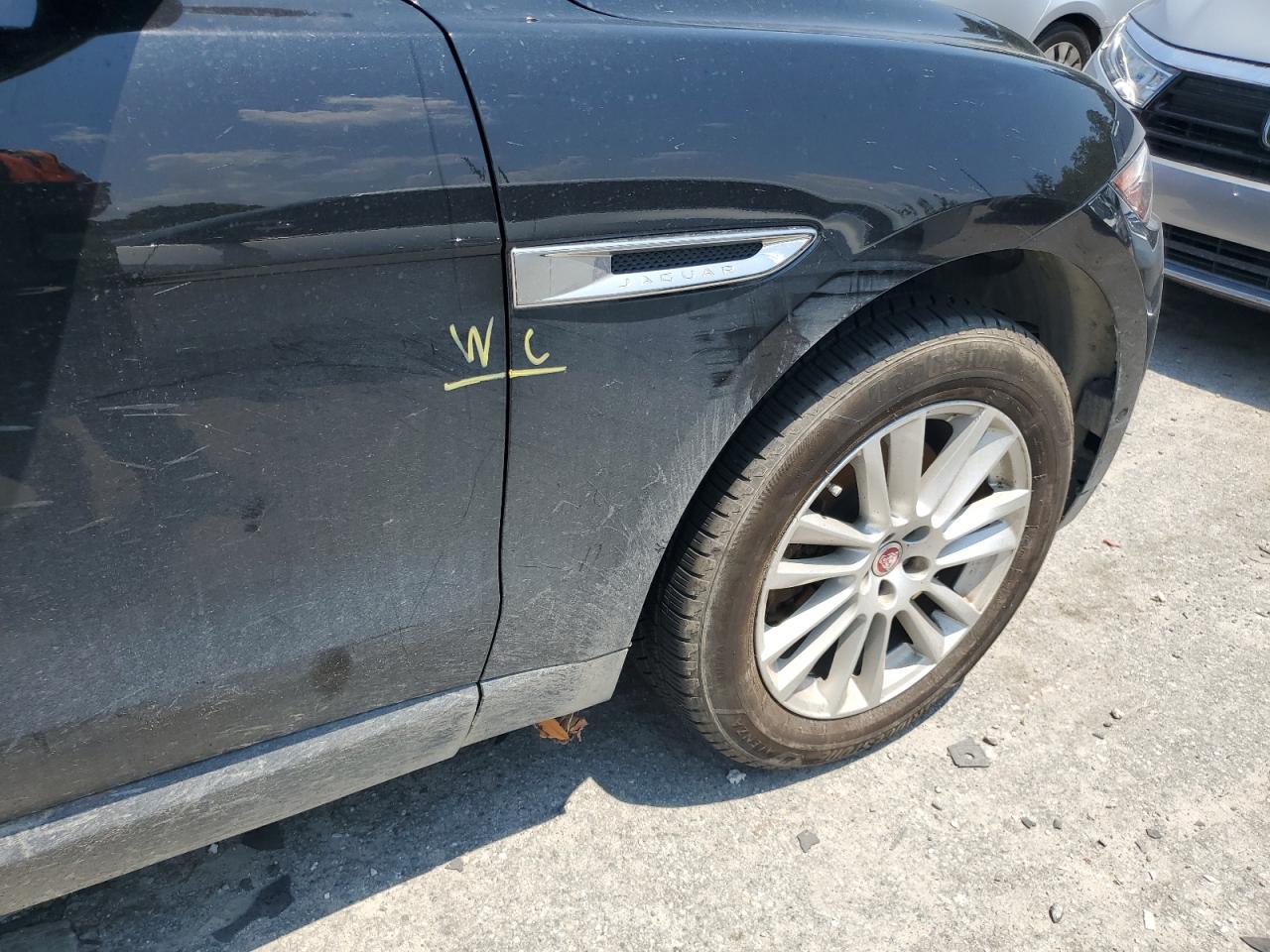 SADCK2GX4KA615528 2019 Jaguar F-Pace Prestige