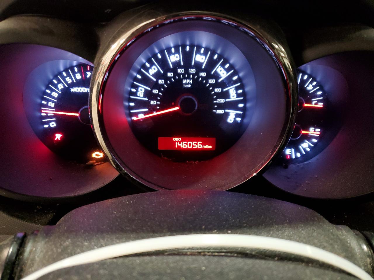 KNDJT2A21B7310305 2011 Kia Soul +