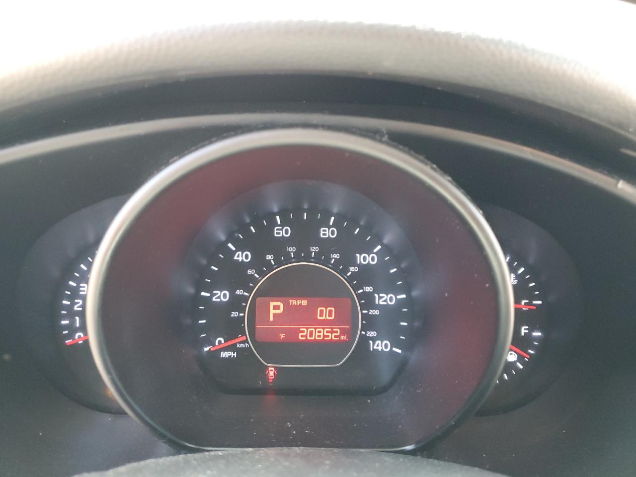 KNDJN2A21G7392845 2016 Kia Soul