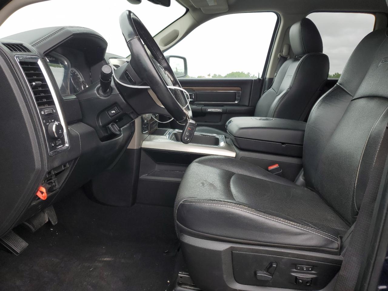 1C6RR7JT7HS801594 2017 Ram 1500 Laramie