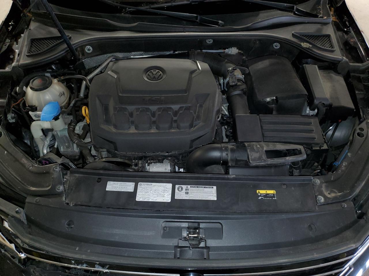 1VWAA7A37JC016633 2018 Volkswagen Passat S