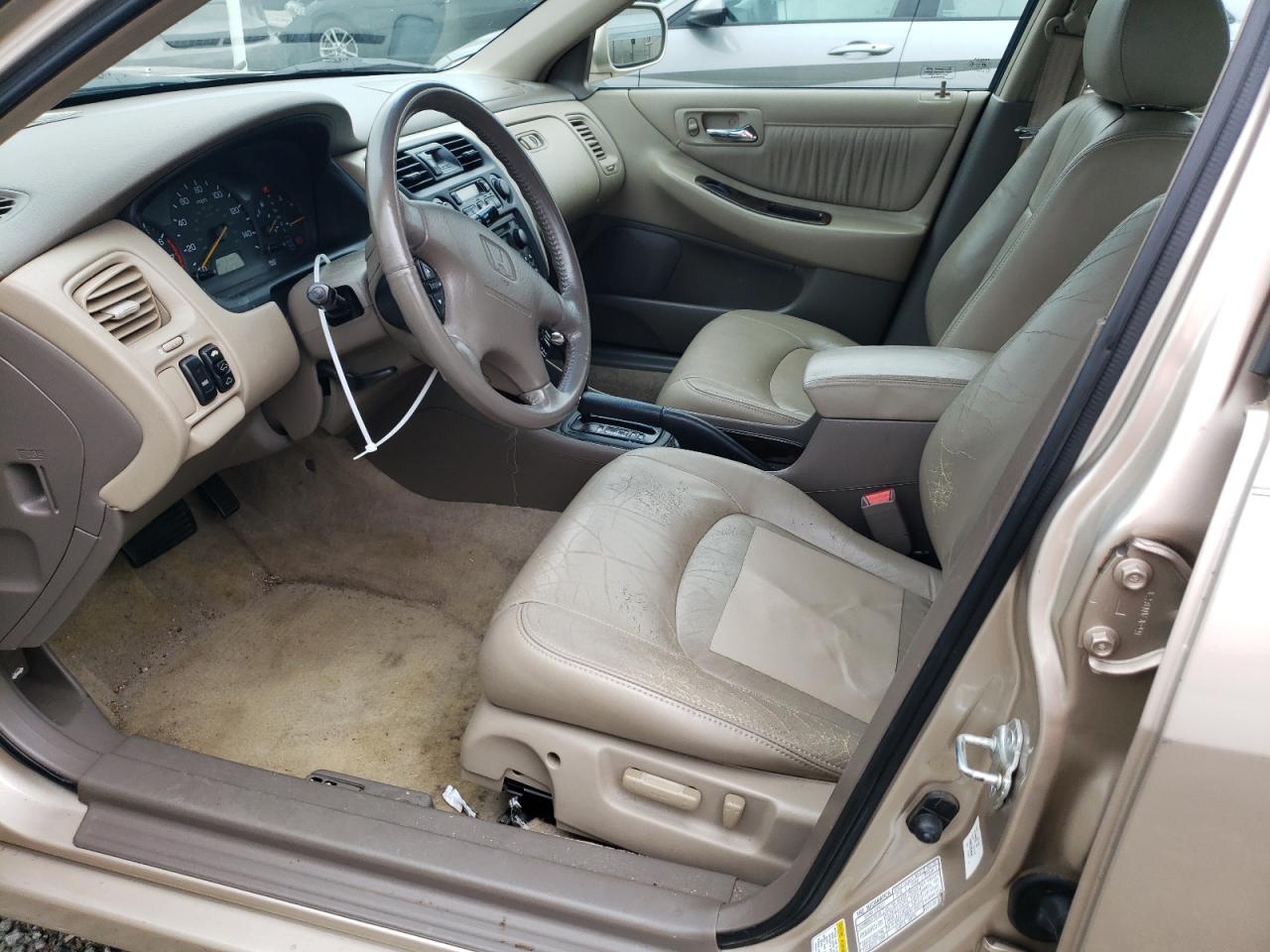 1HGCG1655YA032435 2000 Honda Accord Ex