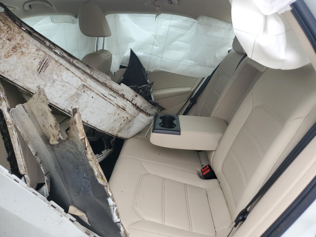 1VWLA7A33KC005784 2019 Volkswagen Passat Wolfsburg