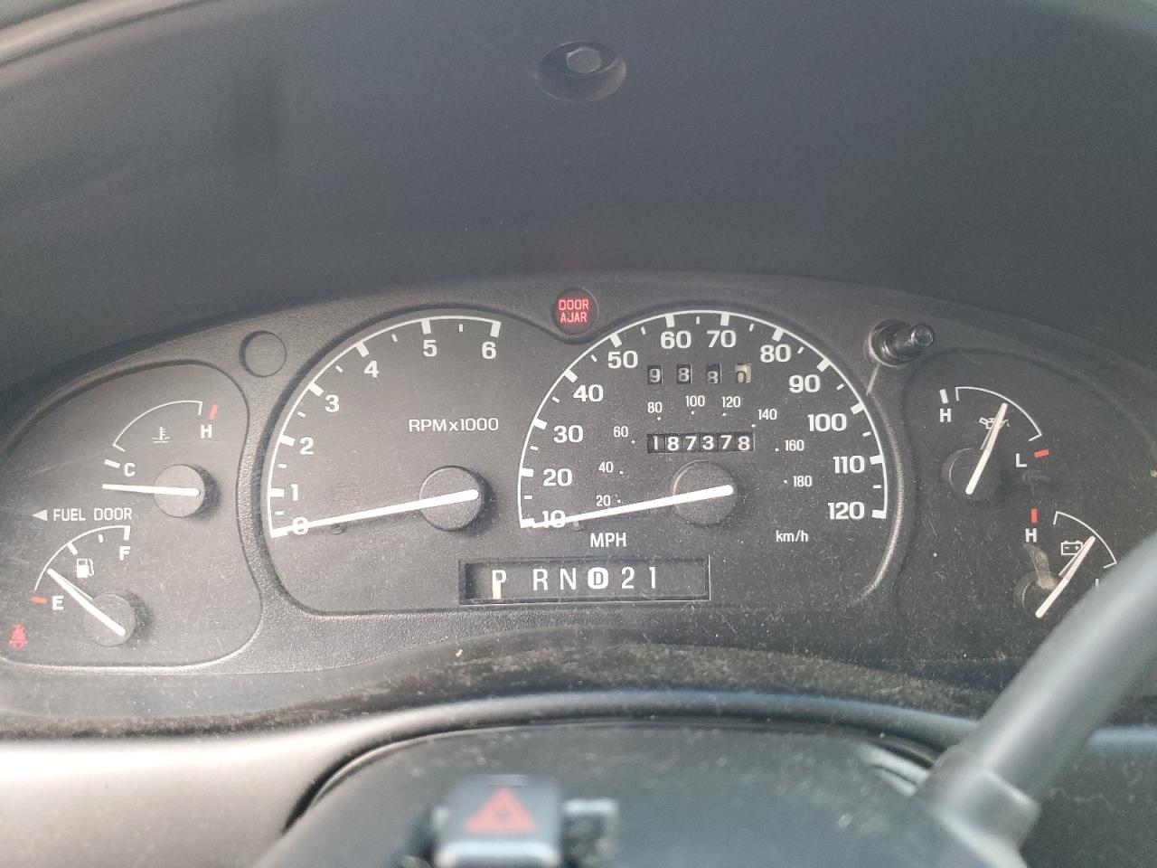 1FMZU73E01ZA27140 2001 Ford Explorer Xlt