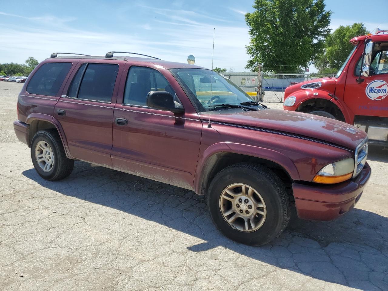 1B4HR48Z12F217623 2002 Dodge Durango Slt