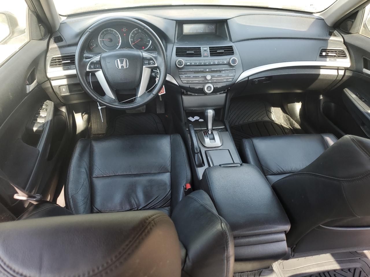 1HGCP2F63BA122446 2011 Honda Accord Se