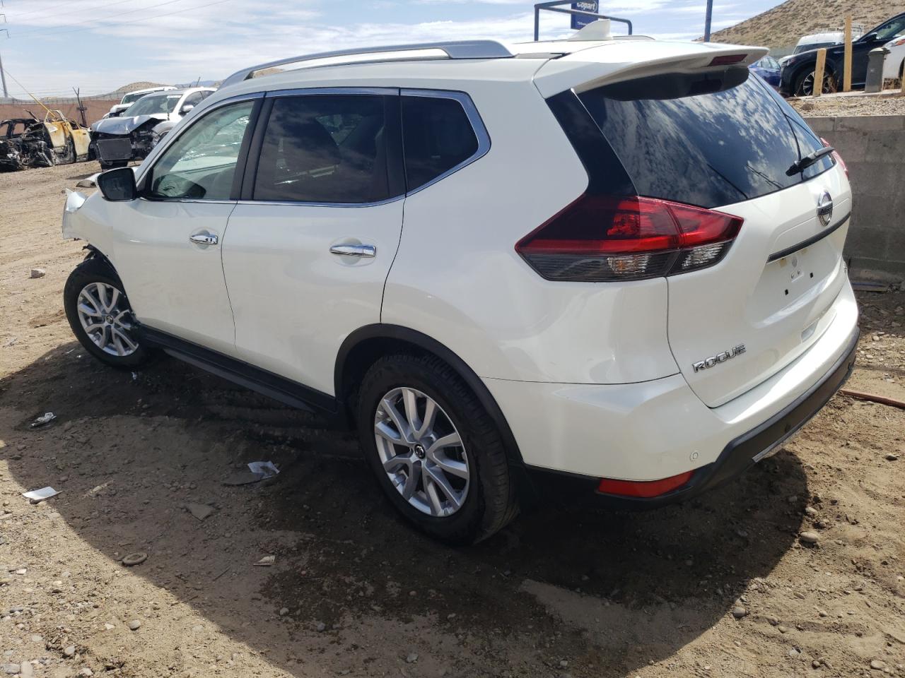 2019 Nissan Rogue S vin: KNMAT2MT4KP557385