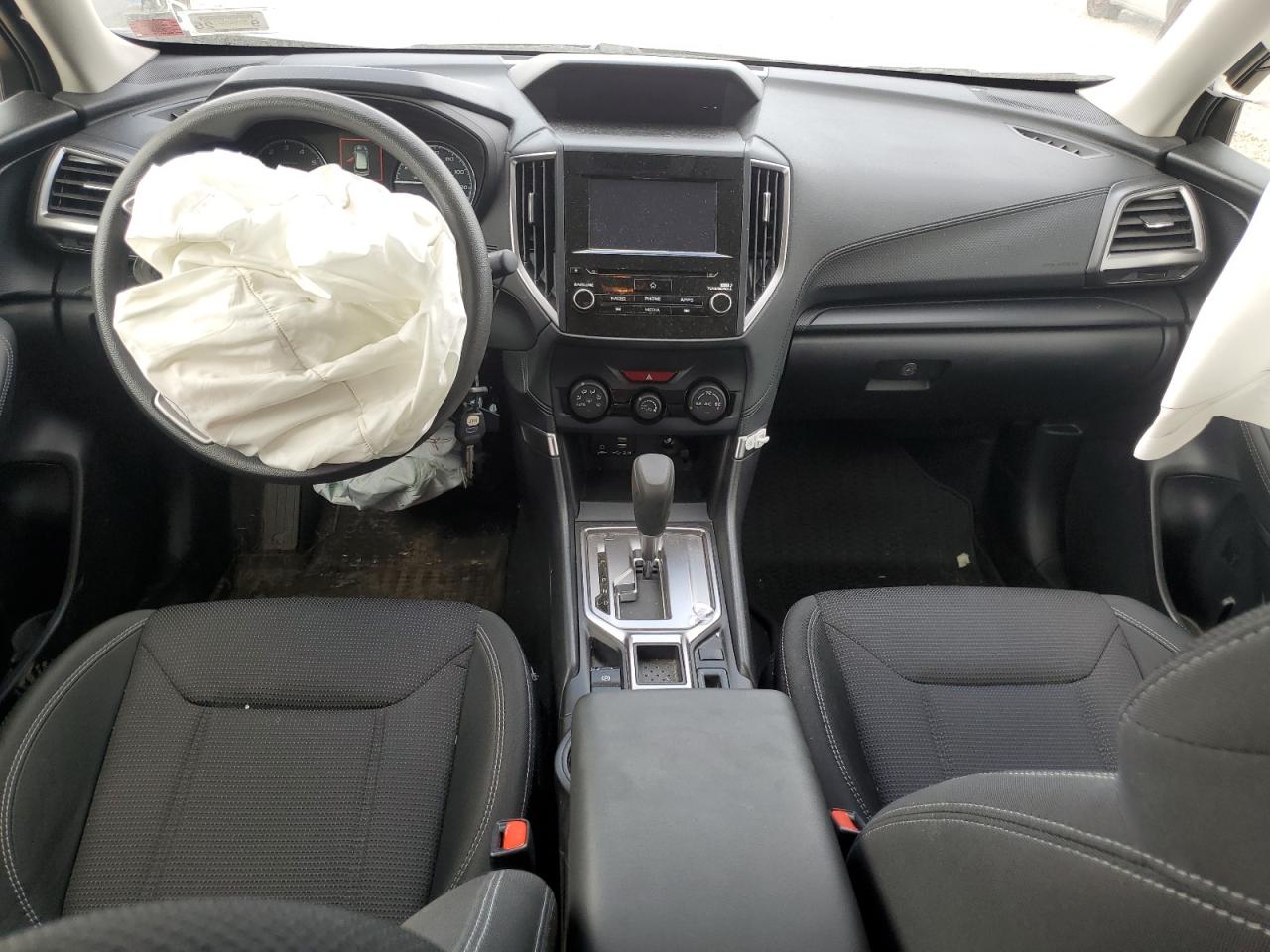 JF2SKACC8KH580523 2019 Subaru Forester