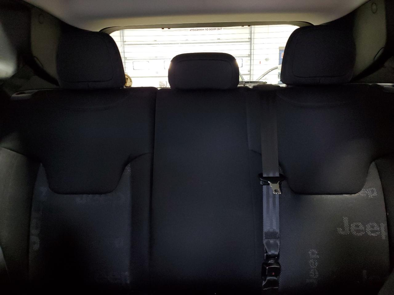 ZACCJBBT4GPE35833 2016 Jeep Renegade Latitude