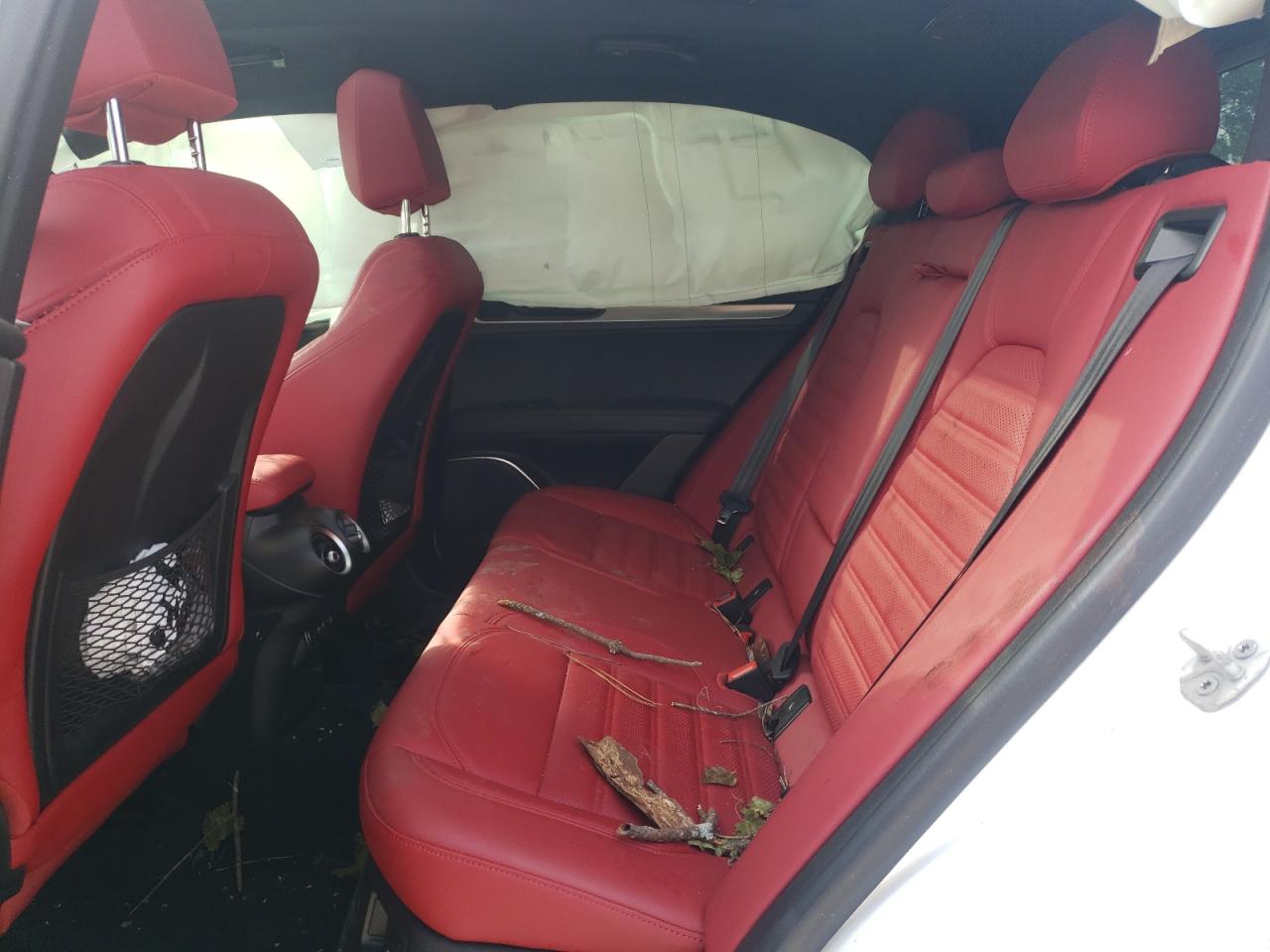 ZASPAKBN6N7D42137 2022 Alfa Romeo Stelvio Ti