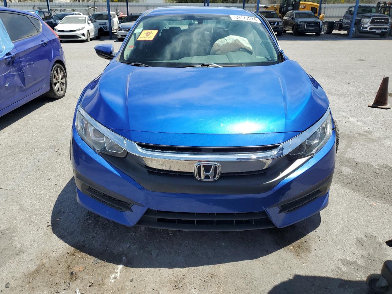 2018 Honda Civic Lx vin: 2HGFC2F52JH579054