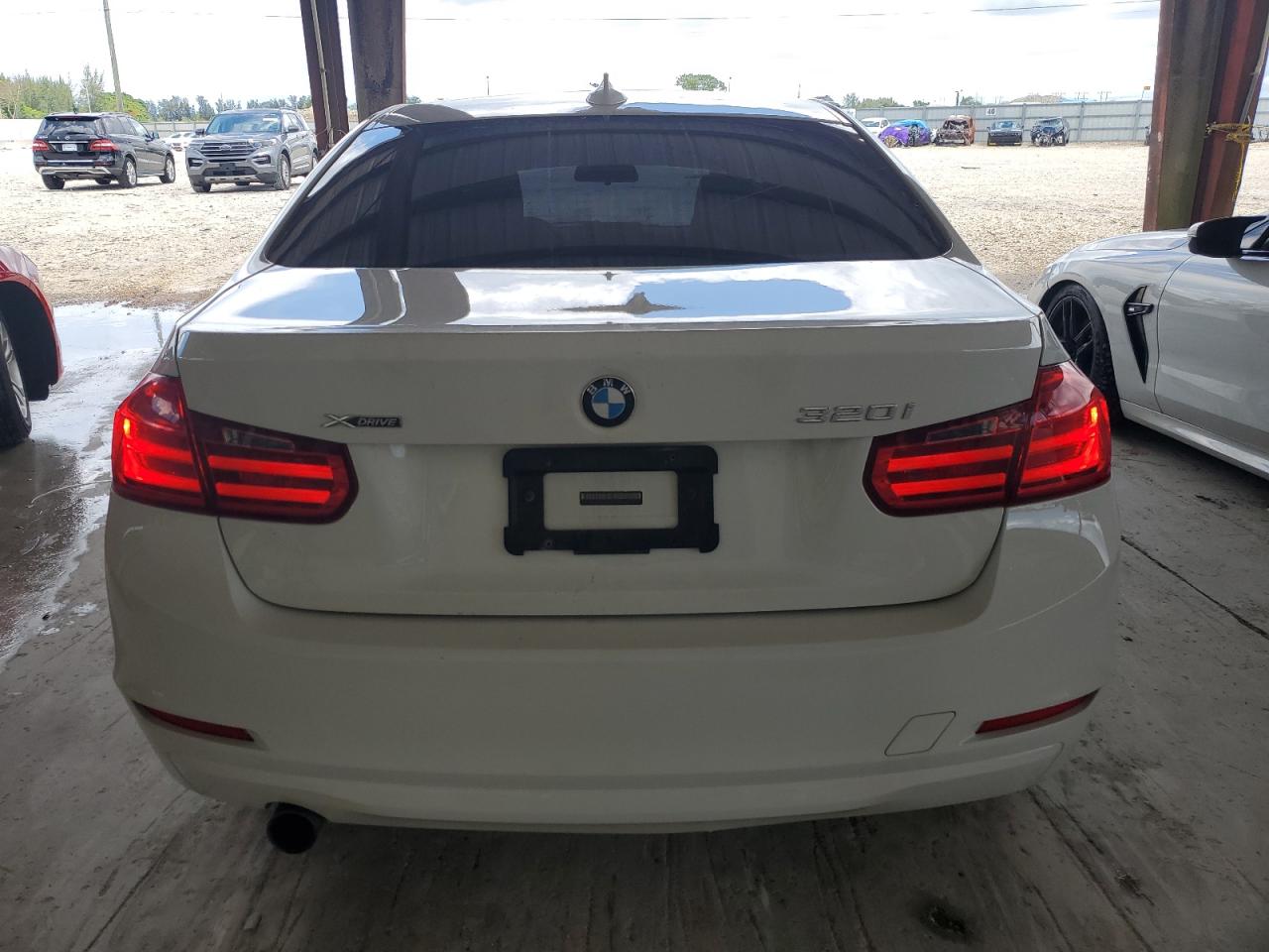 WBA3C3G54ENR25539 2014 BMW 320 I xDrive