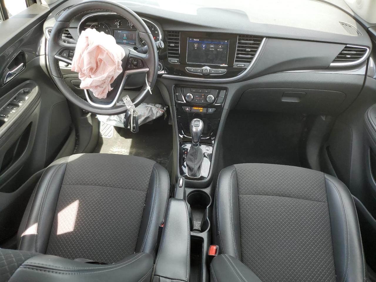 KL4CJESM6NB517235 2022 Buick Encore Preferred