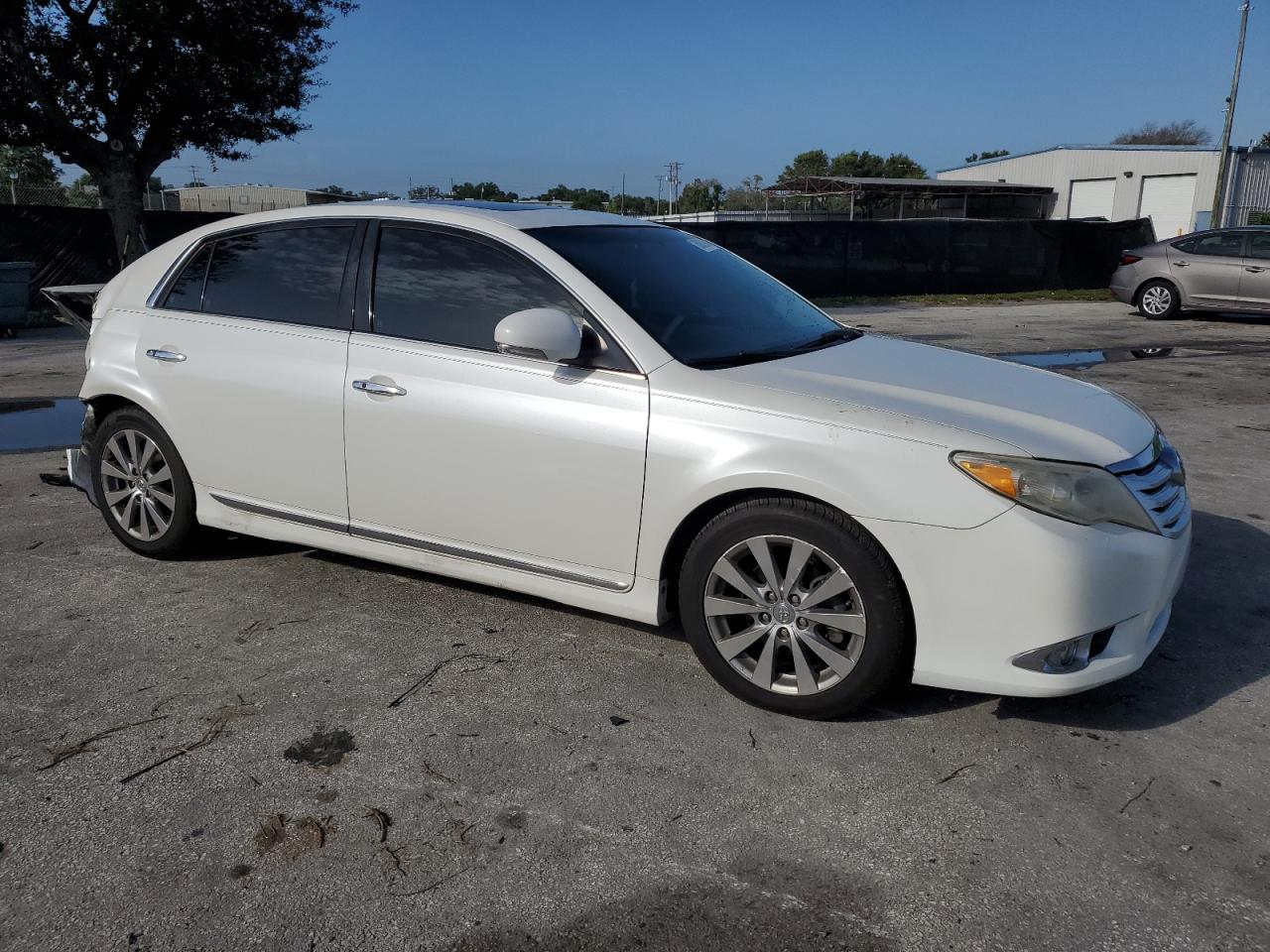 4T1BK3DB3BU392897 2011 Toyota Avalon Base