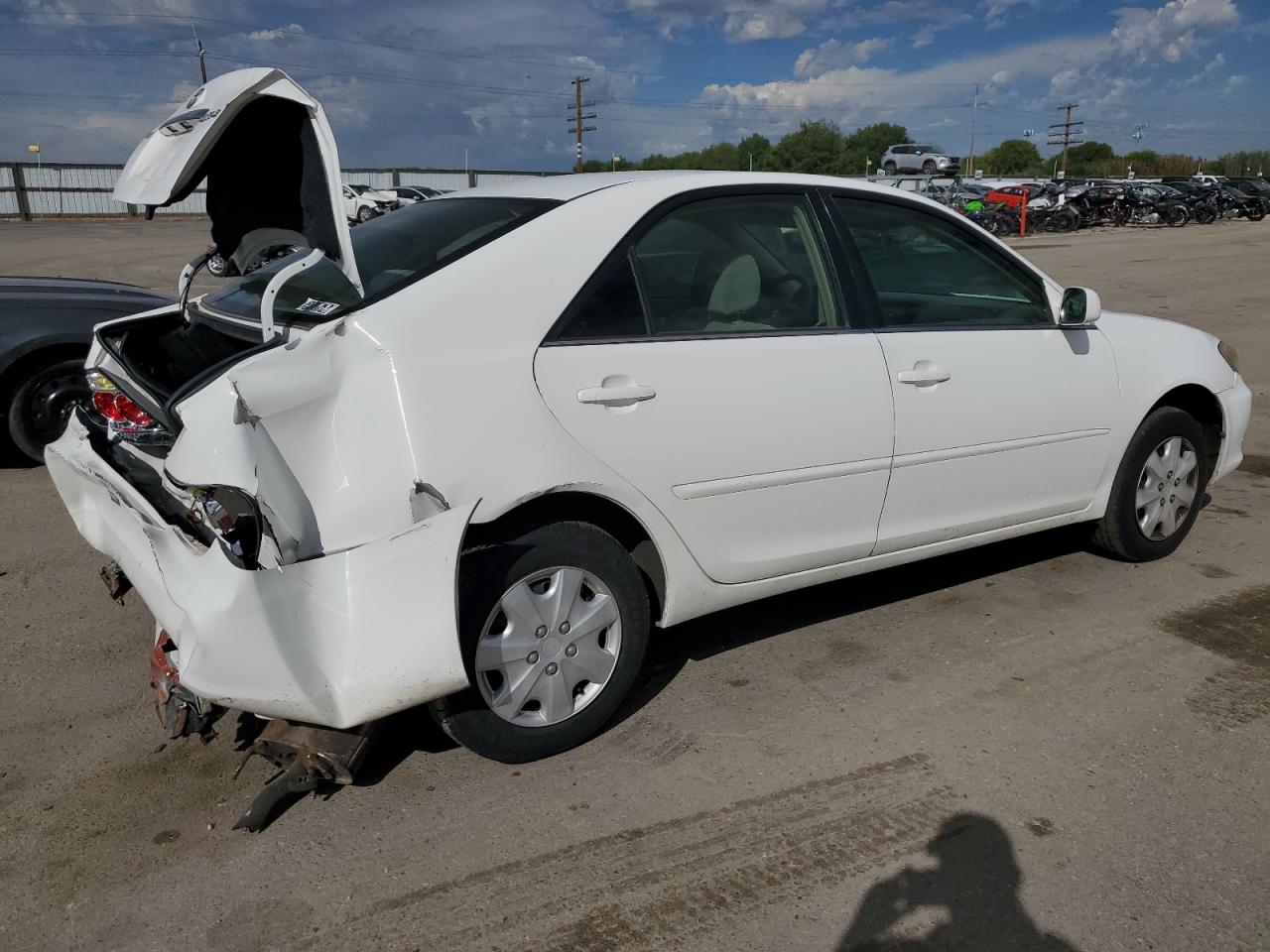 4T1BE32K75U596486 2005 Toyota Camry Le