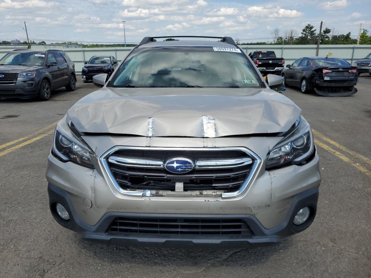 4S4BSADC2J3379172 2018 Subaru Outback 2.5I Premium