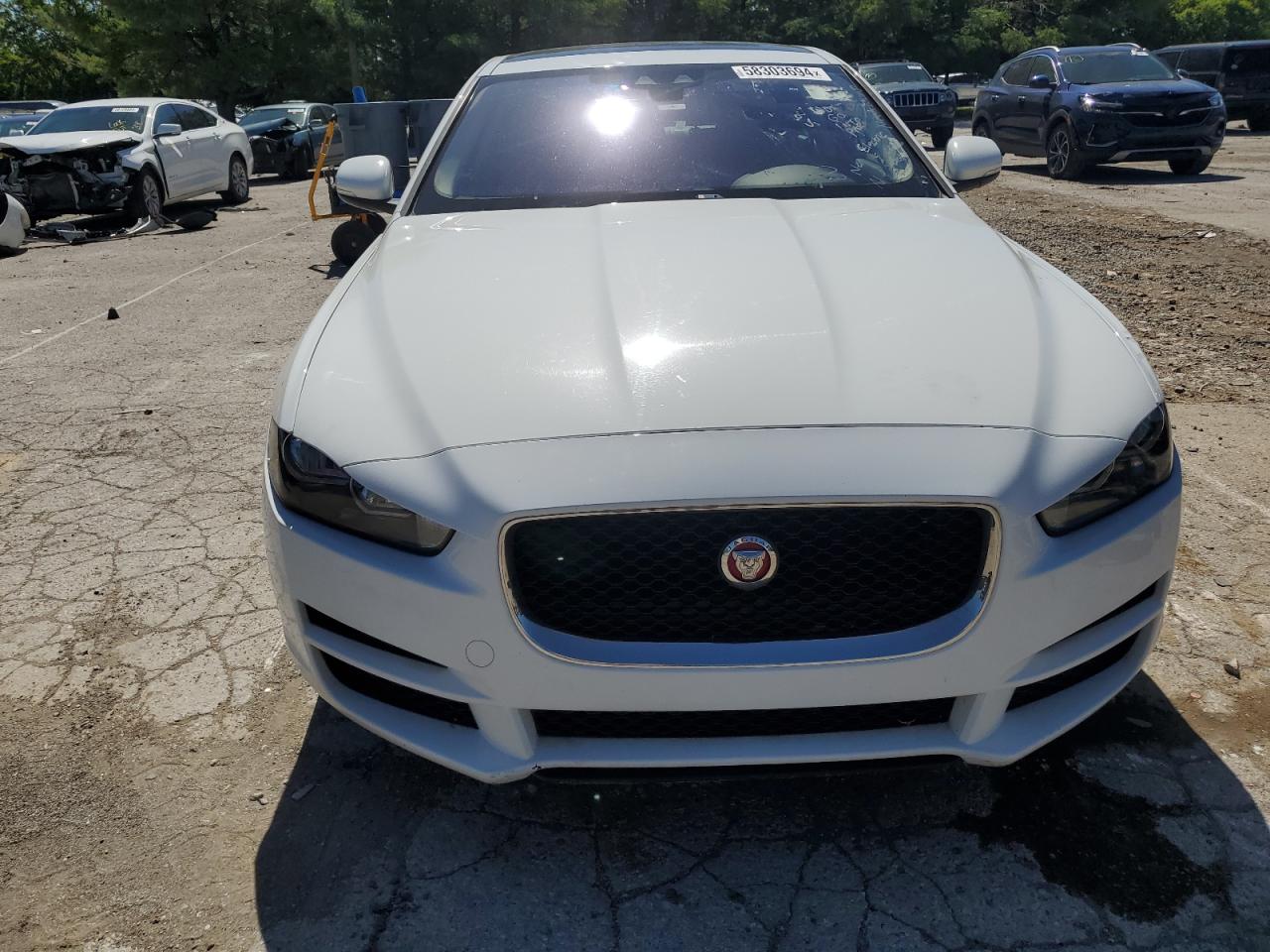 2018 Jaguar Xe vin: SAJAR4FX2JCP38860