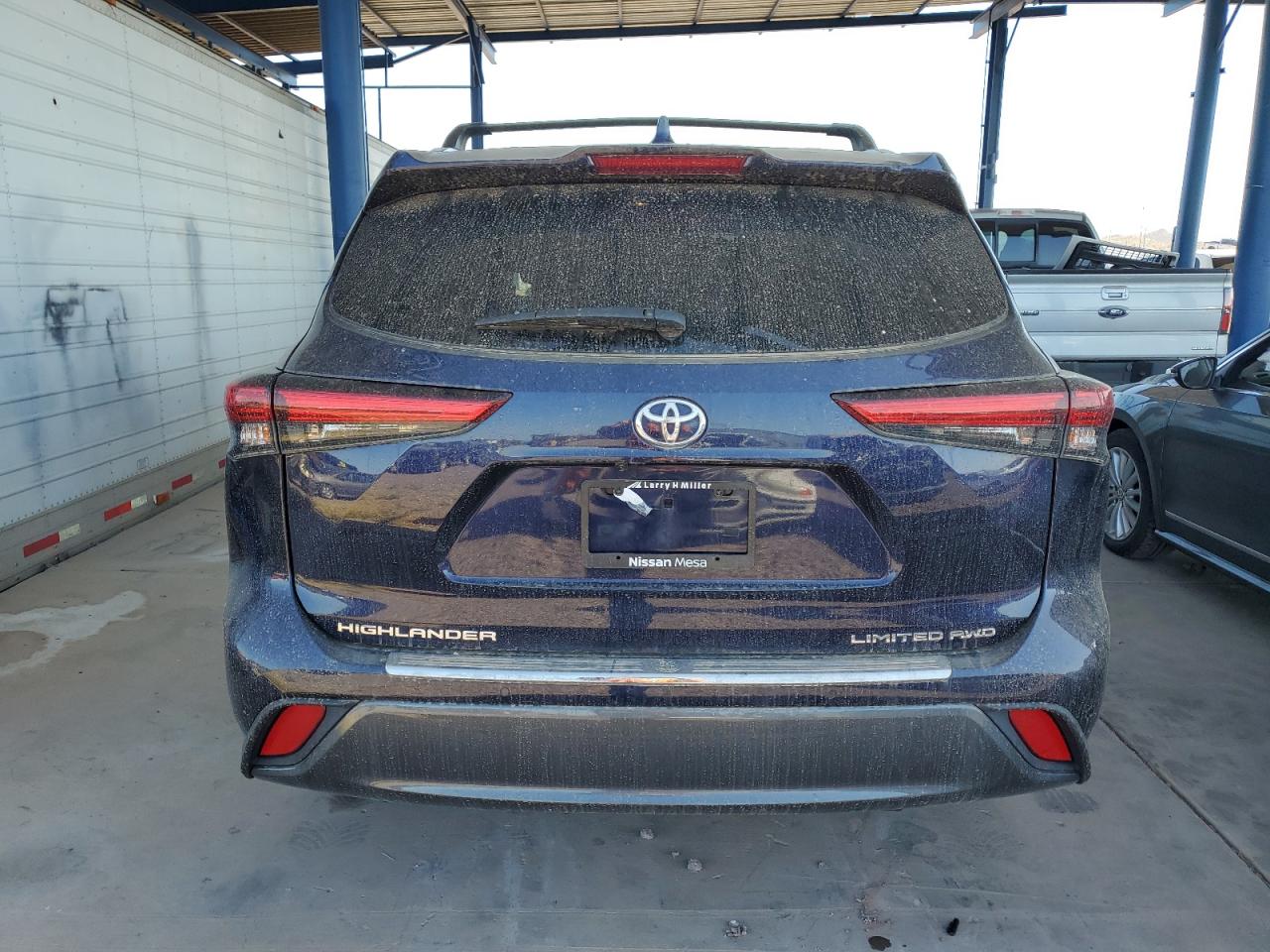 5TDDZRBH5NS562527 2022 Toyota Highlander Limited
