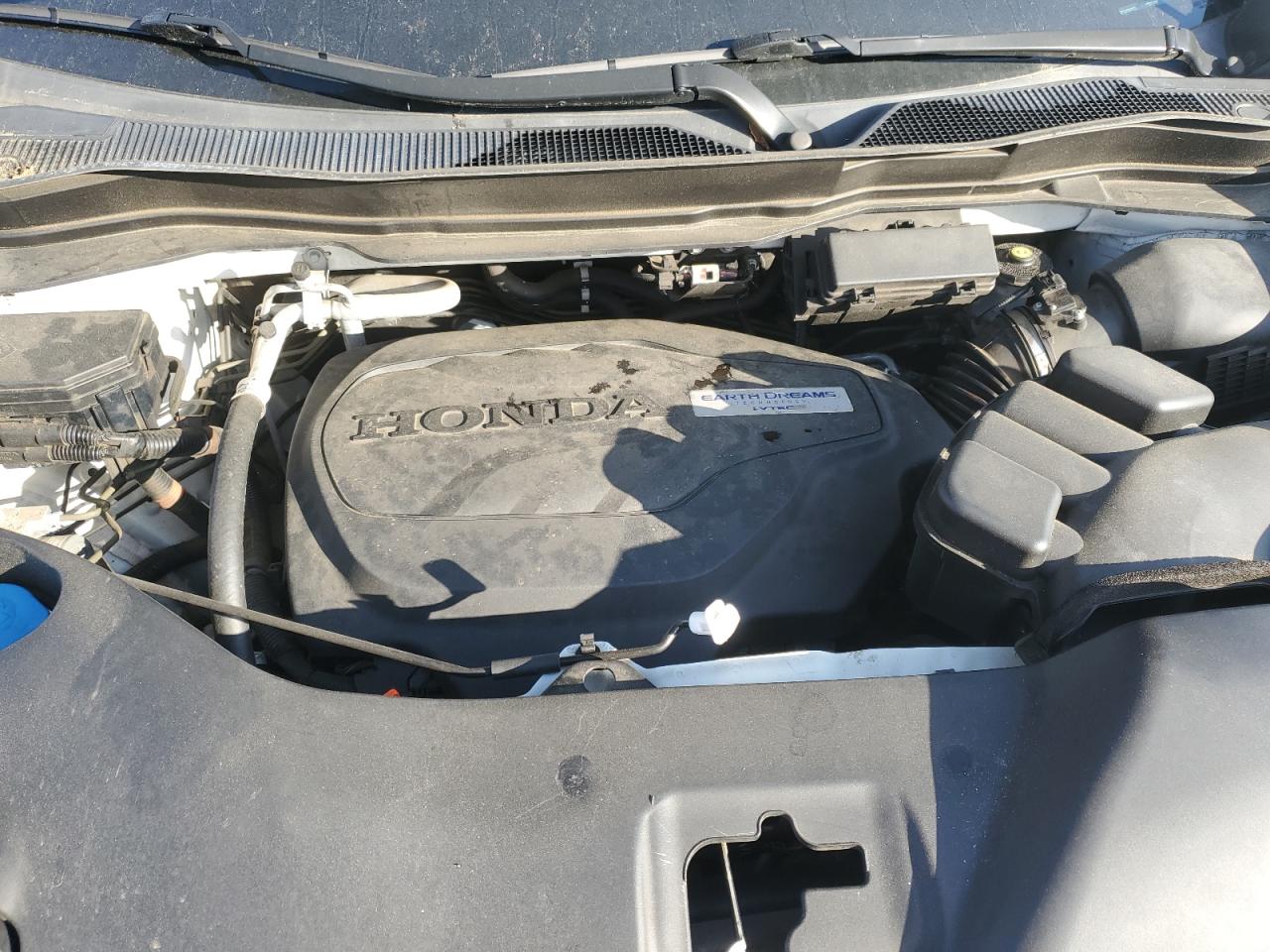 5FNYF6H31JB014057 2018 Honda Pilot Ex