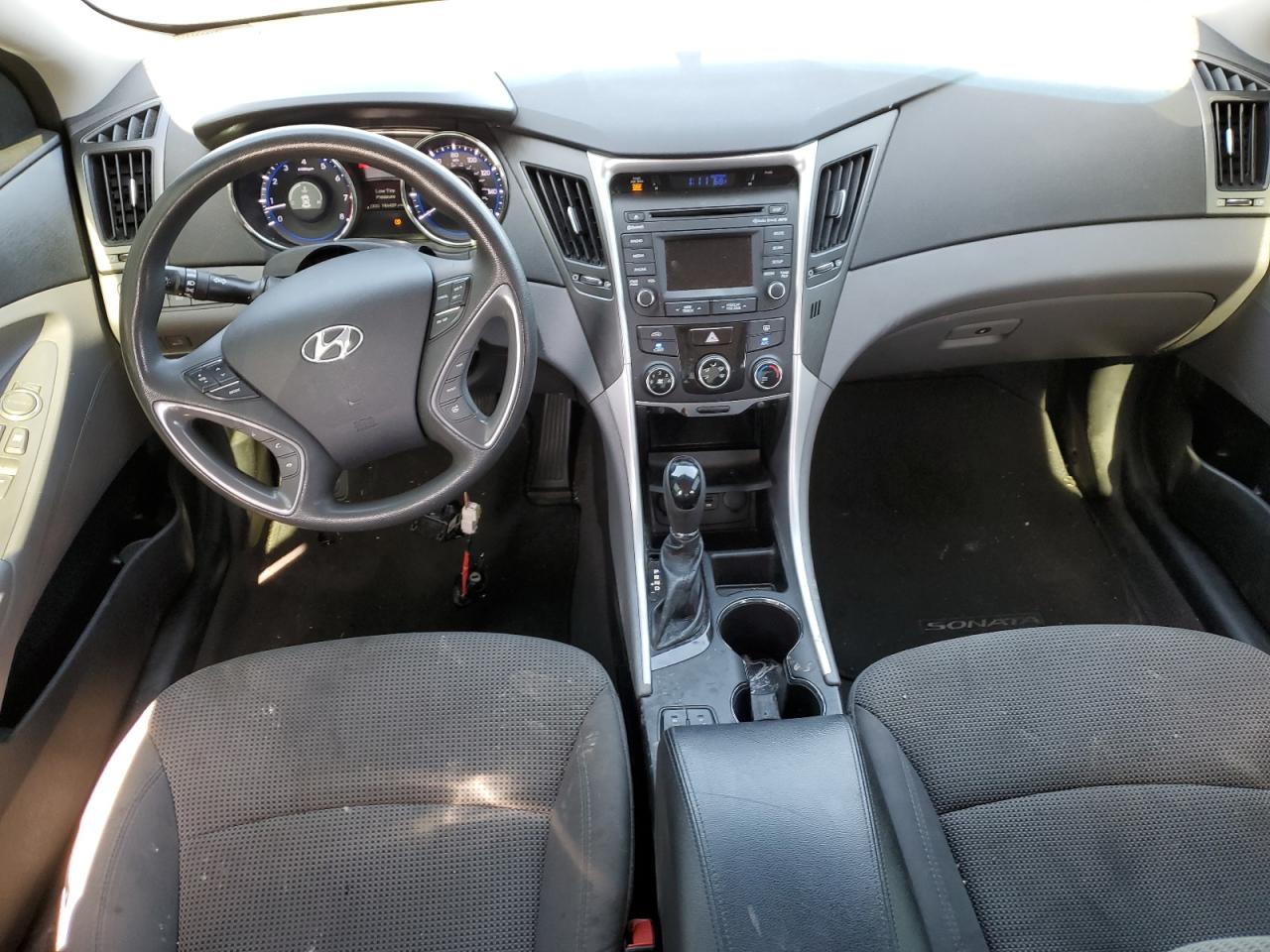 5NPEB4AC2EH858208 2014 Hyundai Sonata Gls