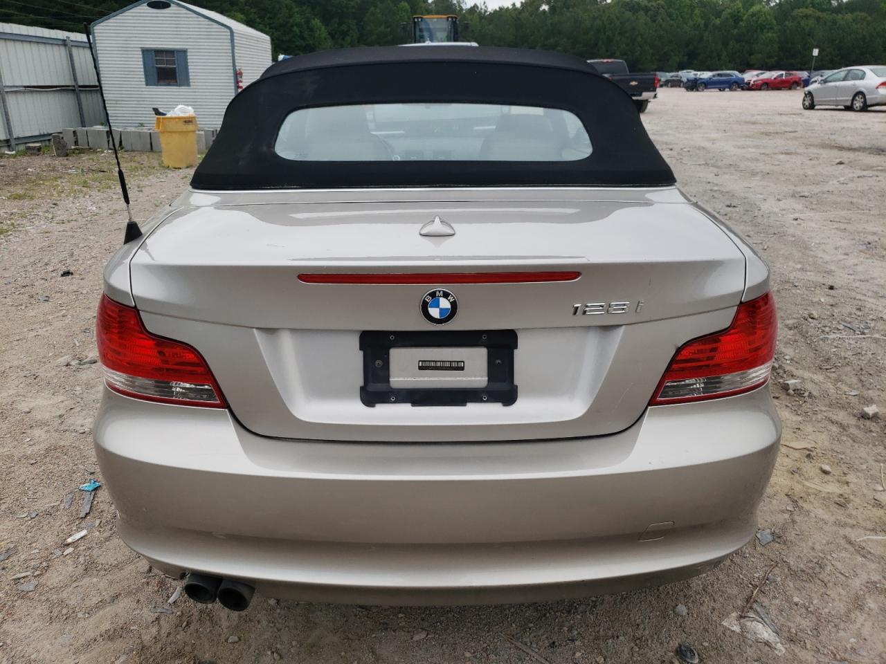 WBAUL73569VJ75245 2009 BMW 128 I