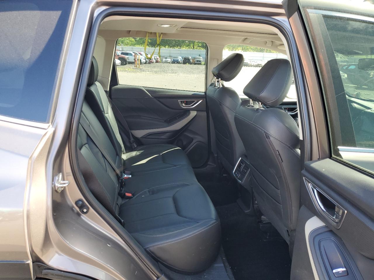 JF2SKAPC9NH470143 2022 Subaru Forester Limited