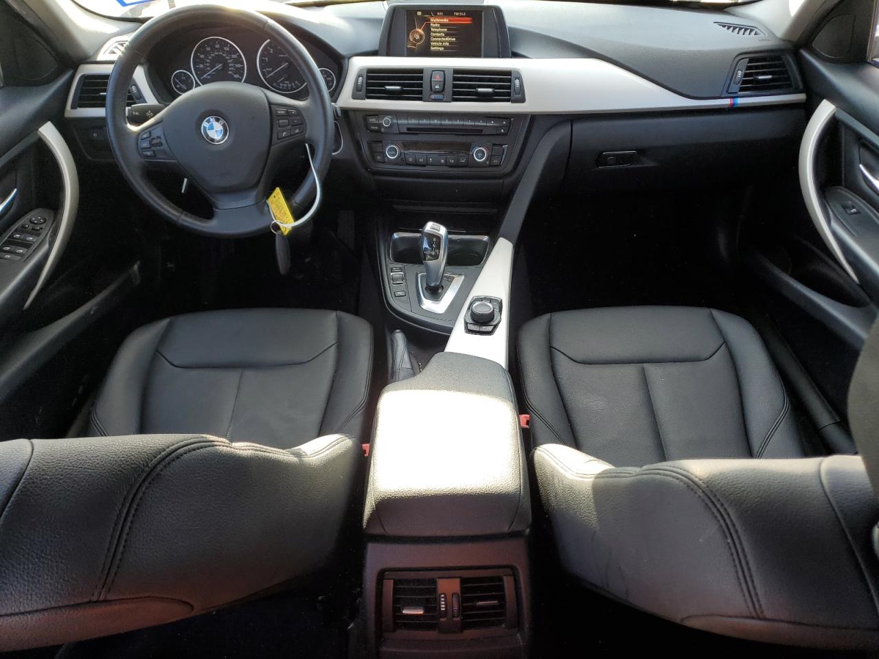 WBA3B1C53FK138873 2015 BMW 320 I