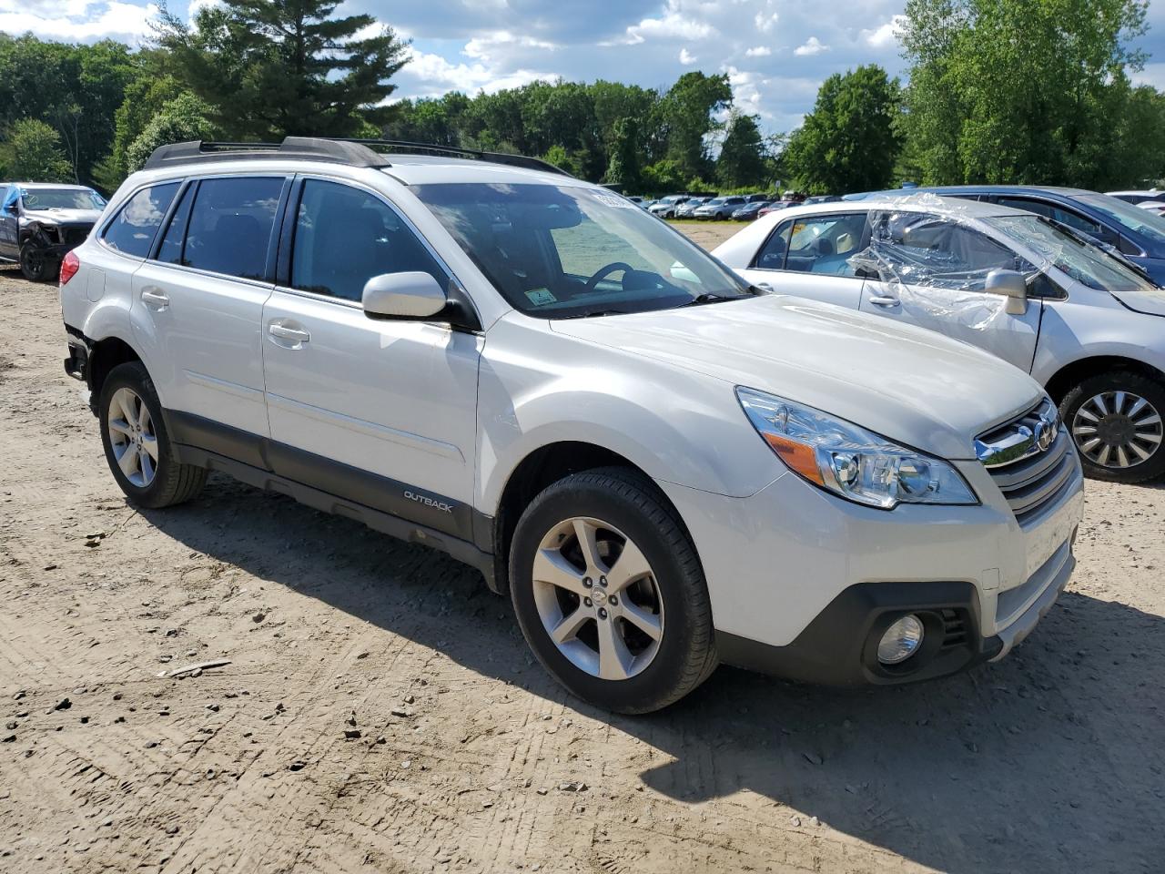 4S4BRBLC1E3207000 2014 Subaru Outback 2.5I Limited