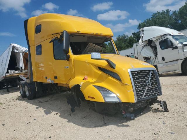 2020 VOLVO VN VNL #2895097590