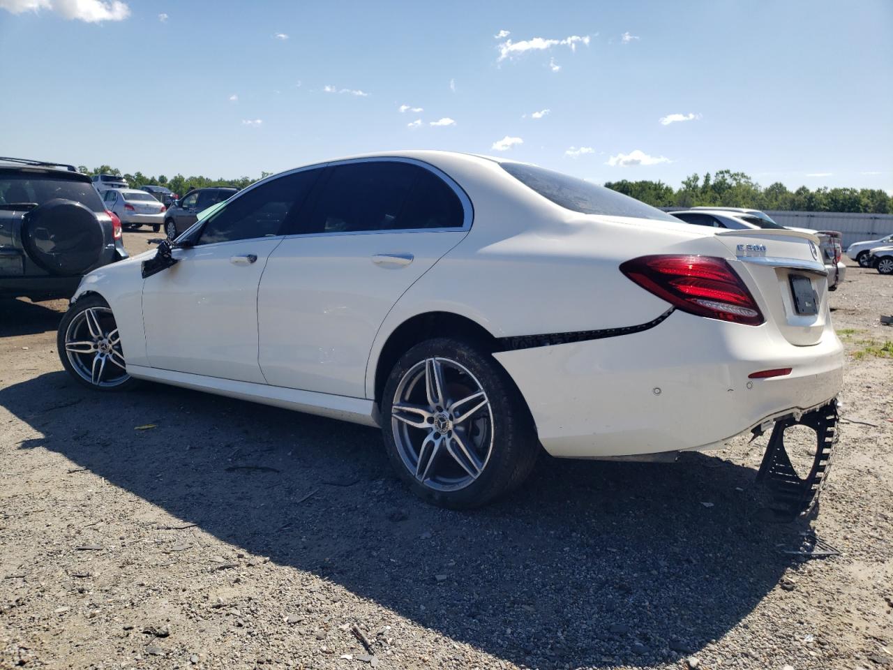 2018 Mercedes-Benz E 300 4Matic vin: WDDZF4KB8JA346181