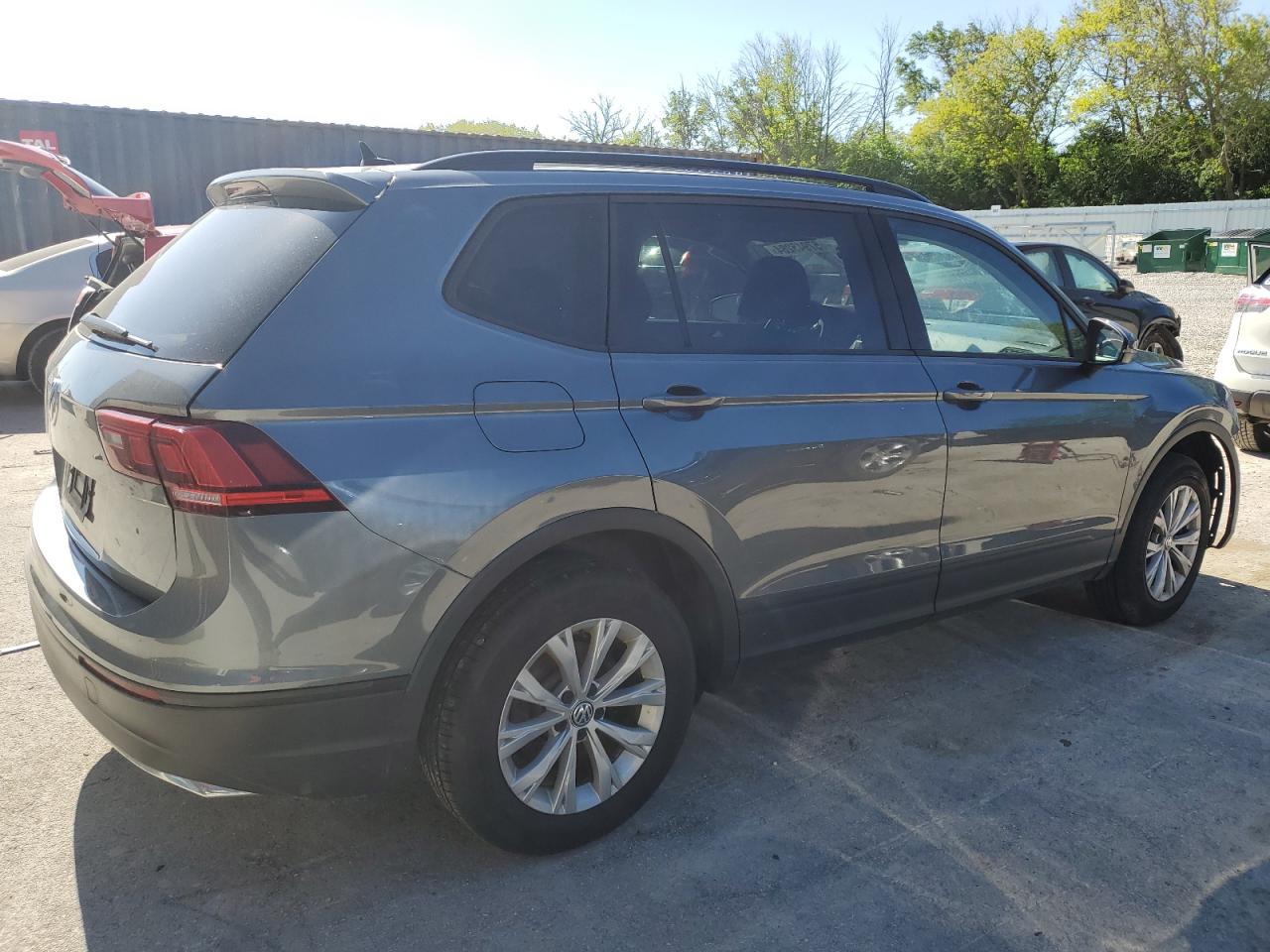 2020 Volkswagen Tiguan S vin: 3VV1B7AX2LM009448