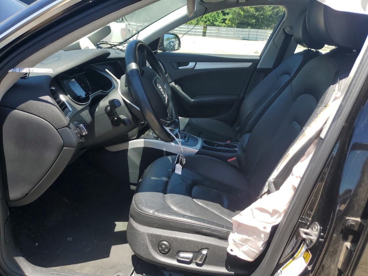 WAUAFAFL7FN025660 2015 Audi A4 Premium