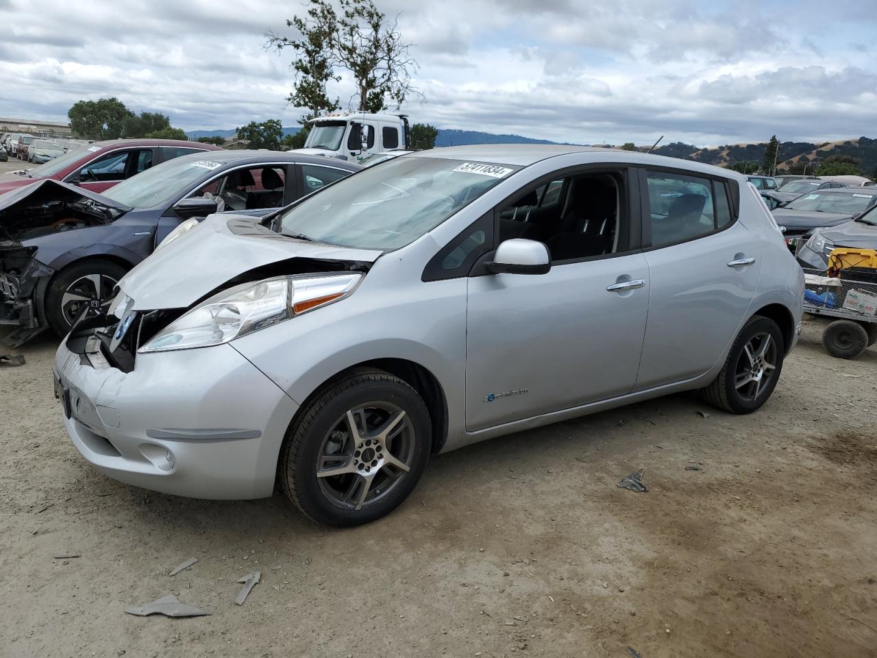 1N4AZ0CP9FC330994 2015 Nissan Leaf S