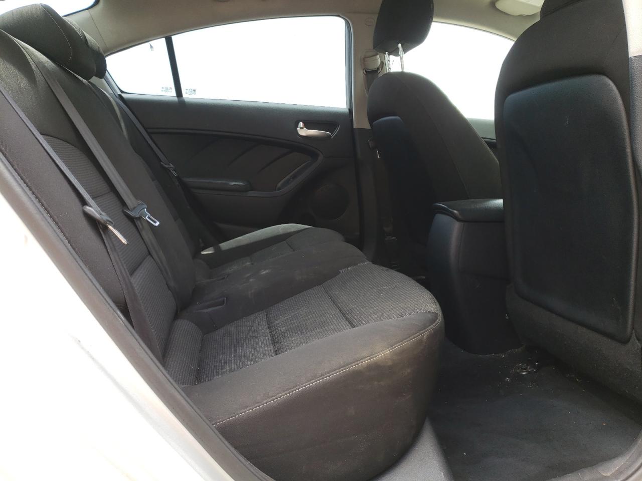 3KPFK4A75JE186814 2018 Kia Forte Lx