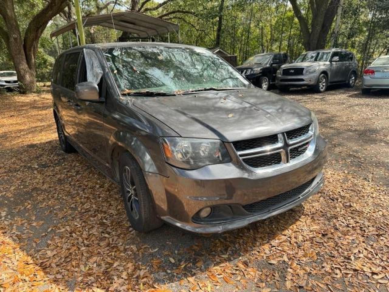 2C4RDGBG7JR215087 2018 Dodge Grand Caravan Se