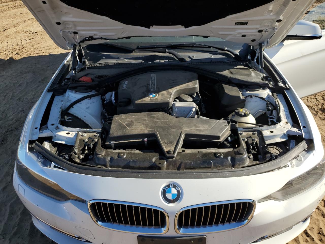 WBA3B3G56FNR86895 2015 BMW 328 Xi