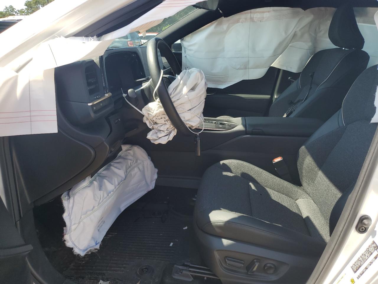 JTDAAAAF8P3004431 2023 Toyota Crown Xle