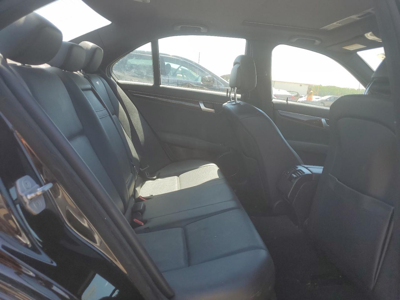 WDDGF8BB5CR198672 2012 Mercedes-Benz C 300 4Matic