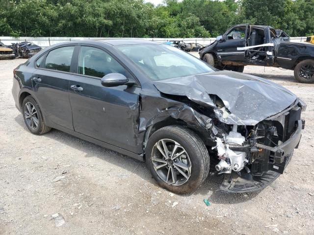 3KPF24AD6PE688374 Kia Forte LX 4