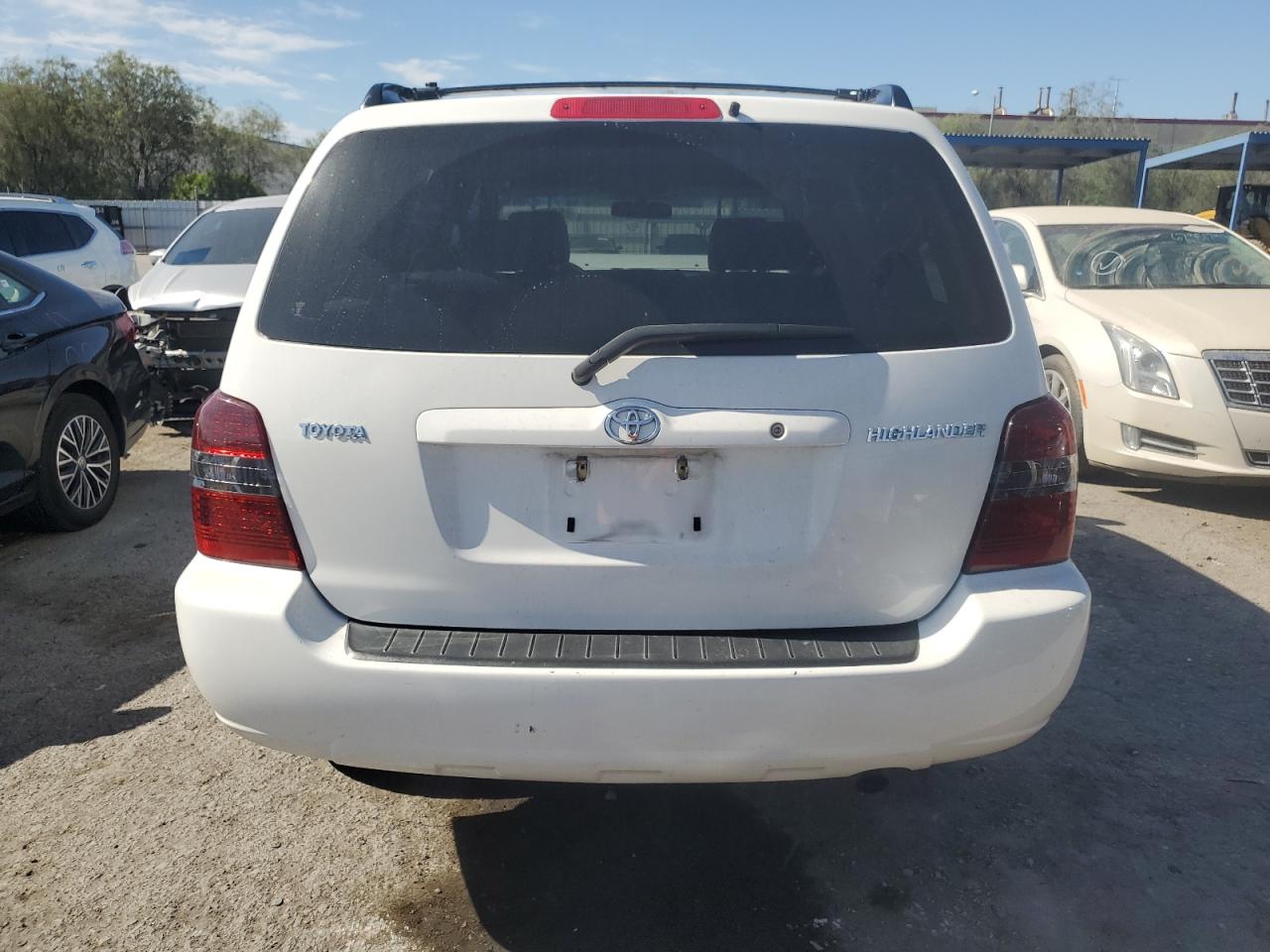 JTEDD21A940082577 2004 Toyota Highlander